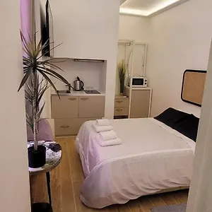 Tiny Rosa - Bairro Alto Pensjonat