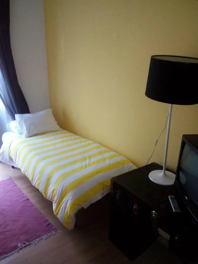 Edith Cavell10 Lisbon Guest House Portugalia