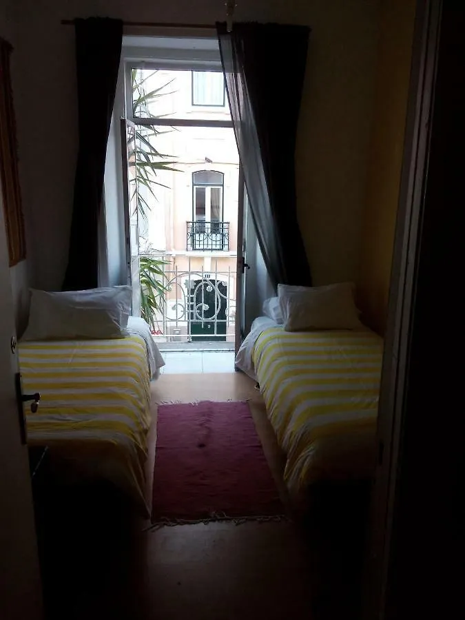 Edith Cavell10 Lisbon Guest House 0*,  Portugalia