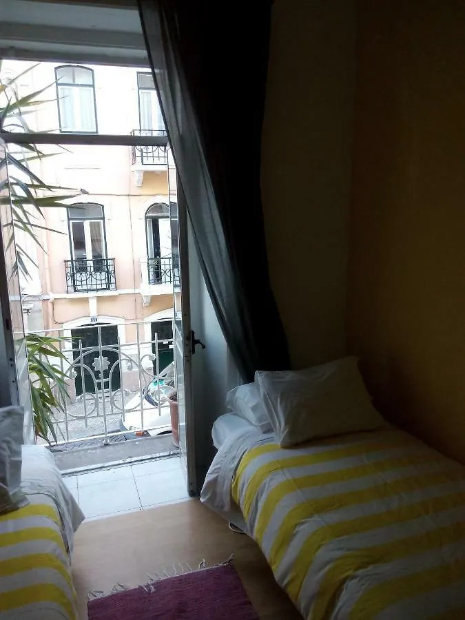 Edith Cavell10 Lisbon Guest House Portugal